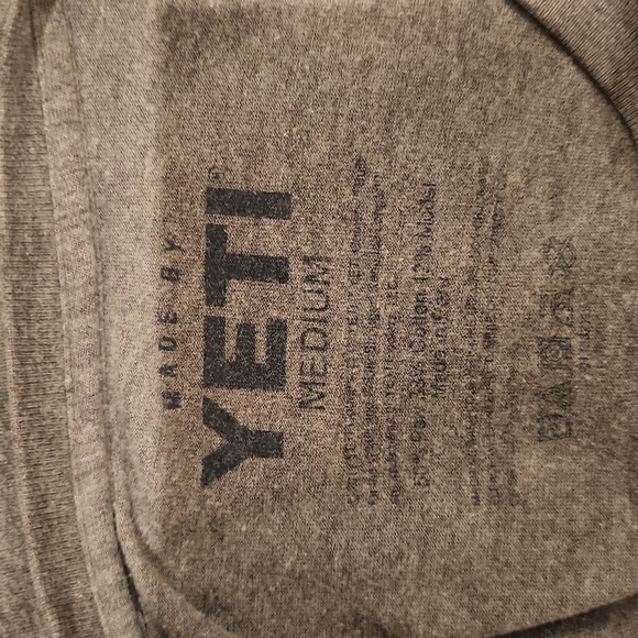 Mens Yeti Gray Tee Size Medium - Picture 3 of 3